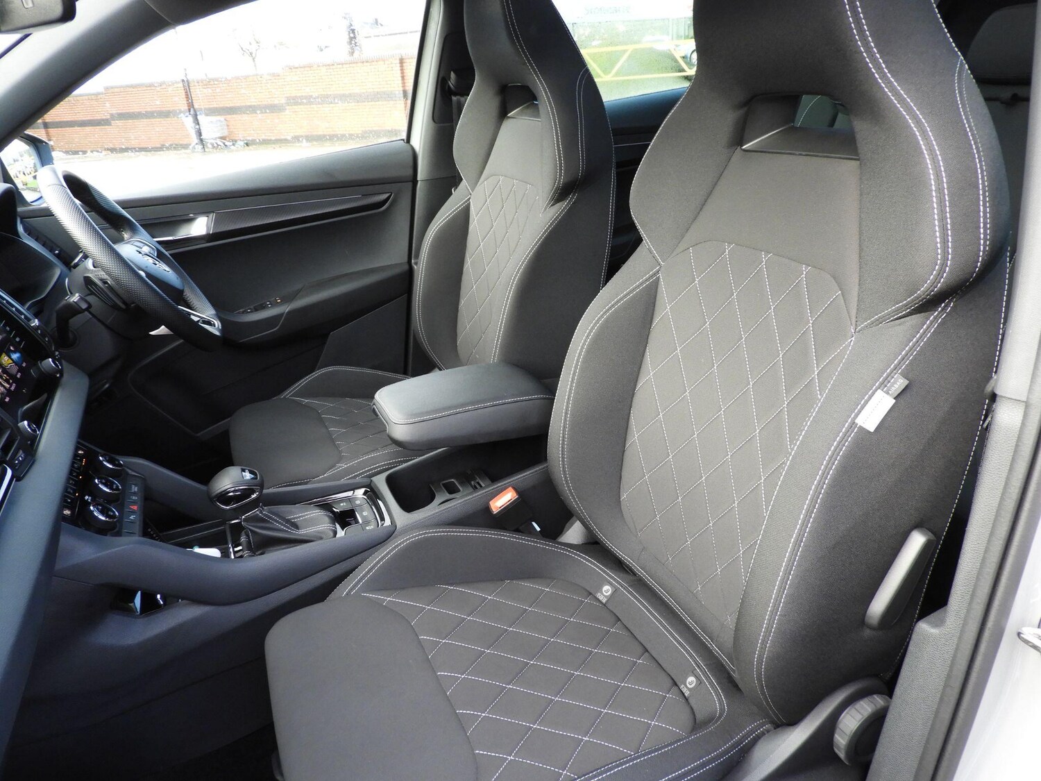 Used Skoda Karoq 2024 for sale - 76866493: Photo 27