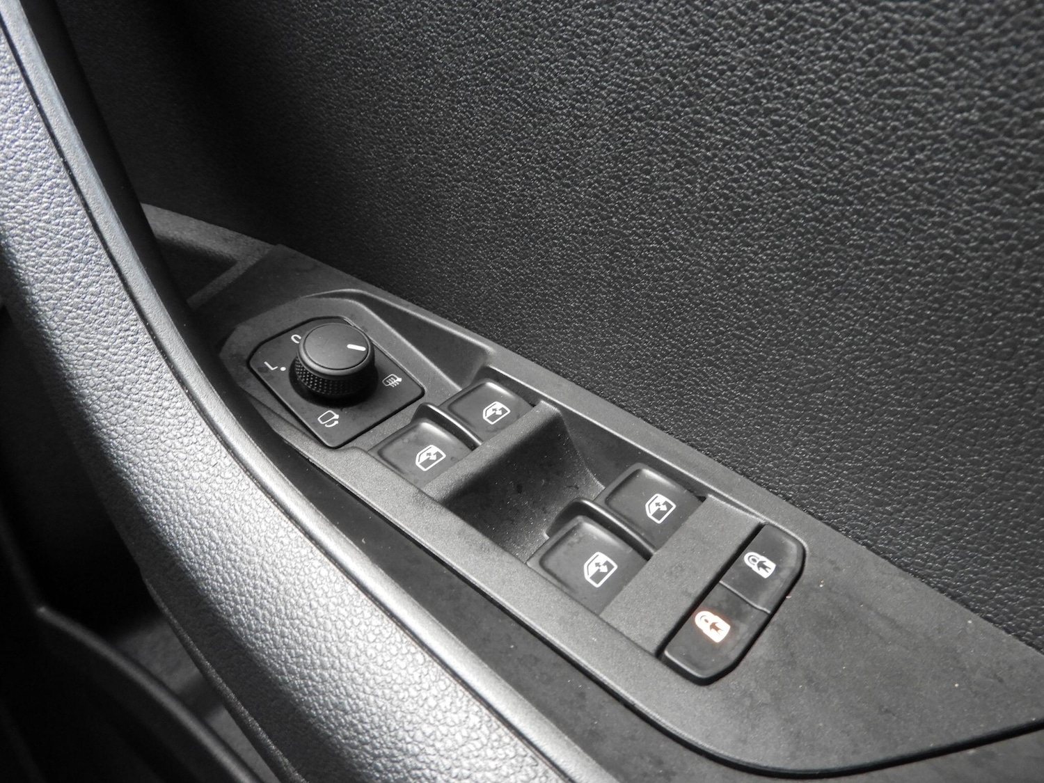 Used Skoda Karoq 2024 for sale - 76866493: Photo 41