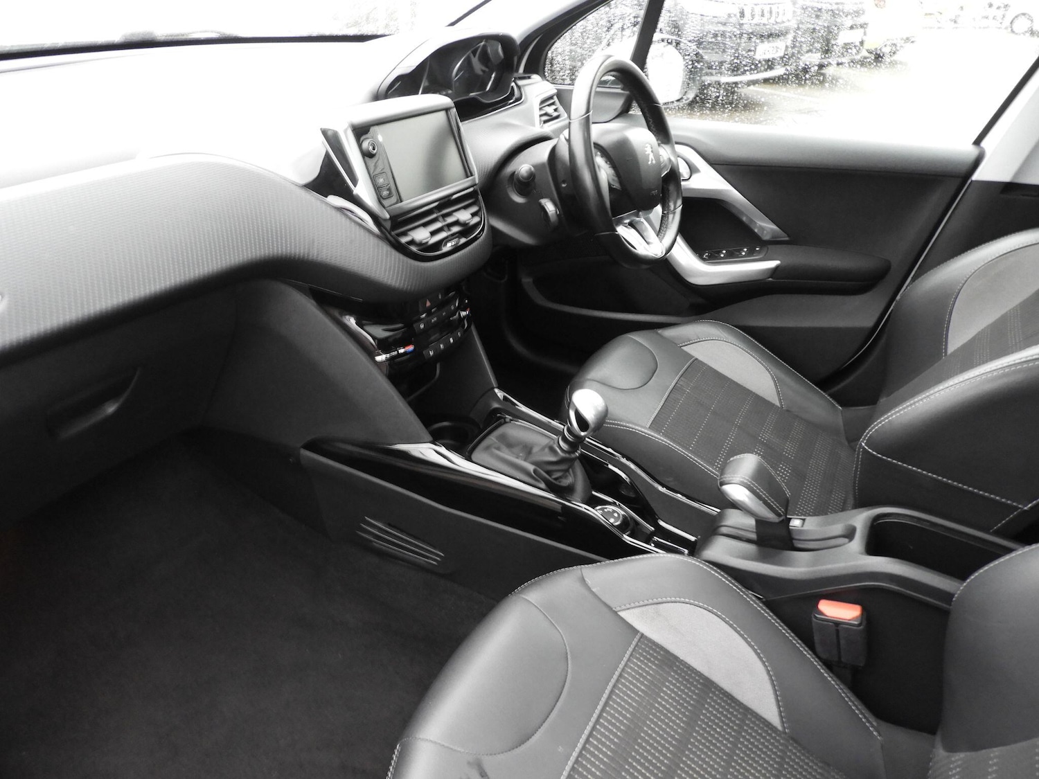 Used Peugeot 2008 2019 for sale - 77290990: Photo 13