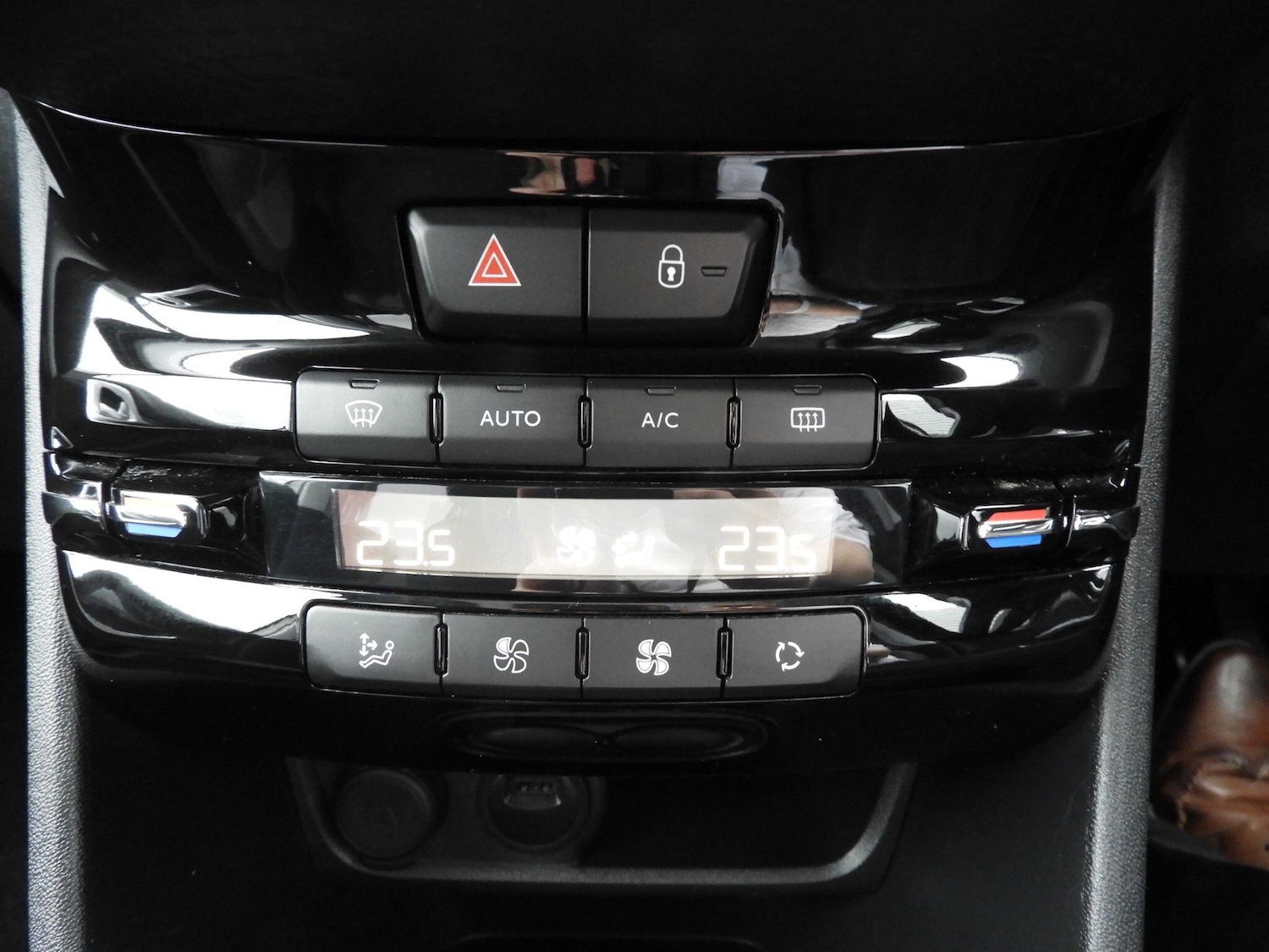 Used Peugeot 2008 2019 for sale - 77290990: Photo 21