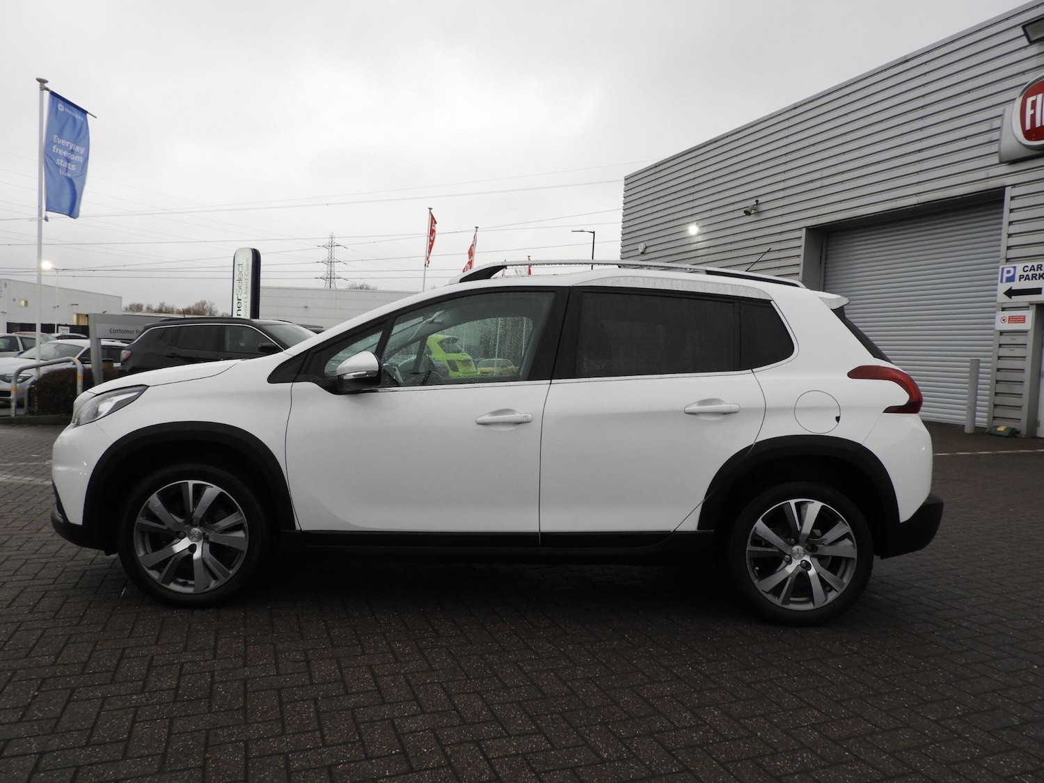 Used Peugeot 2008 2019 for sale - 77290990: Photo 6
