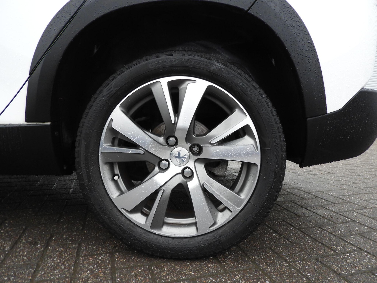 Used Peugeot 2008 2019 for sale - 77290990: Photo 9