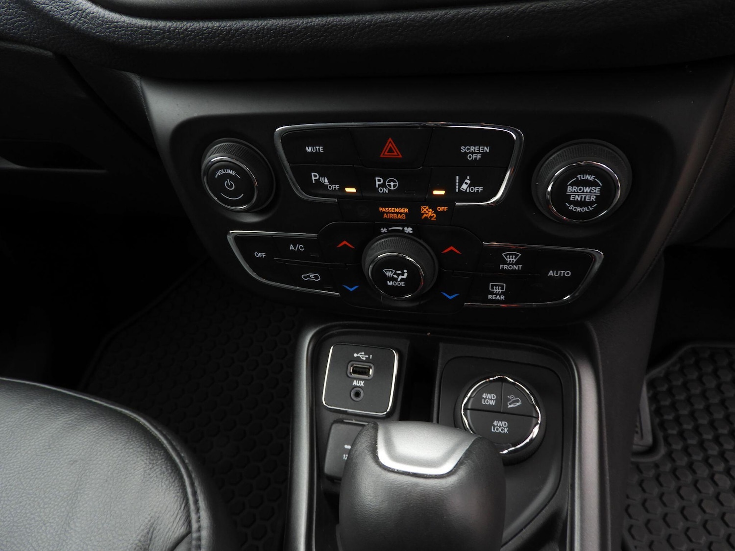 Used Jeep Compass 2020 for sale - 76975647: Photo 17