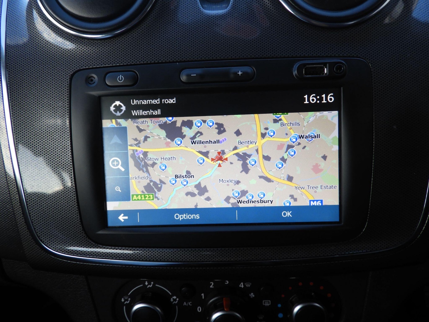 Used Dacia Sandero Stepway 2019 for sale - 76899260: Photo 15