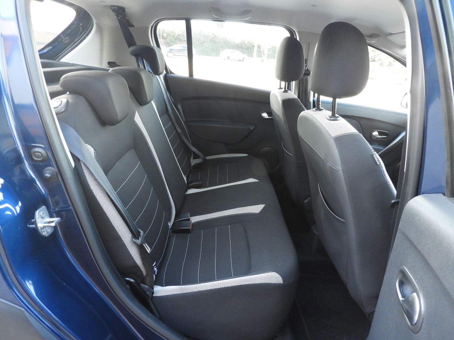 Used Dacia Sandero Stepway 2019 for sale - 76899260: Photo 18