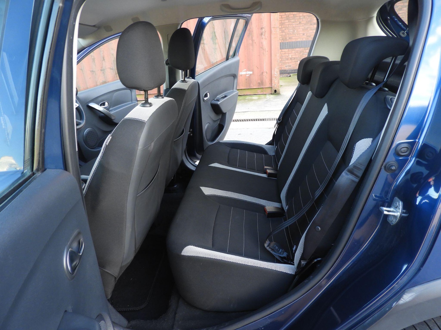 Used Dacia Sandero Stepway 2019 for sale - 76899260: Photo 19