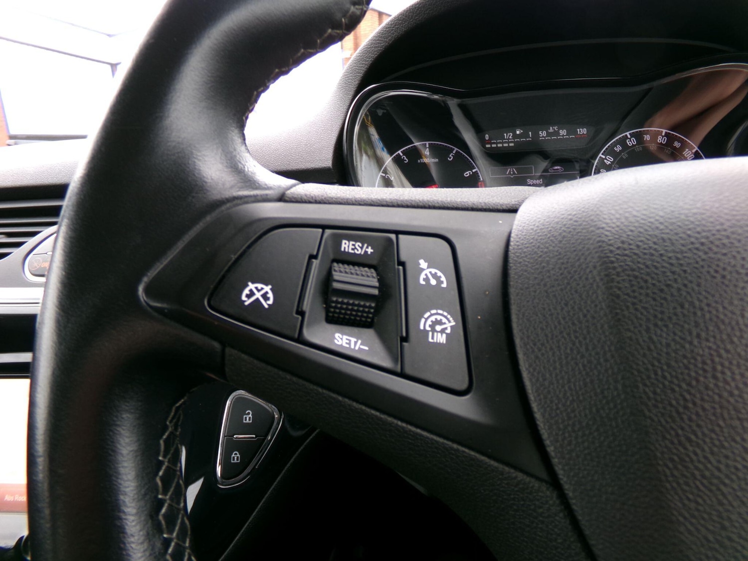 Used Vauxhall Corsa 2015 for sale - 78100756: Photo 15