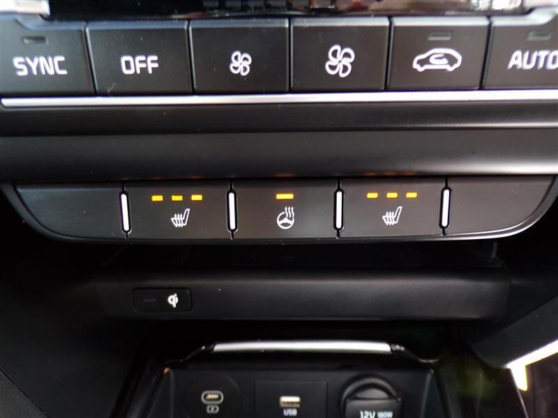 Used Kia XCeed 2023 for sale - 76886817: Photo 15