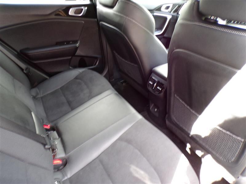 Used Kia XCeed 2023 for sale - 76886817: Photo 19