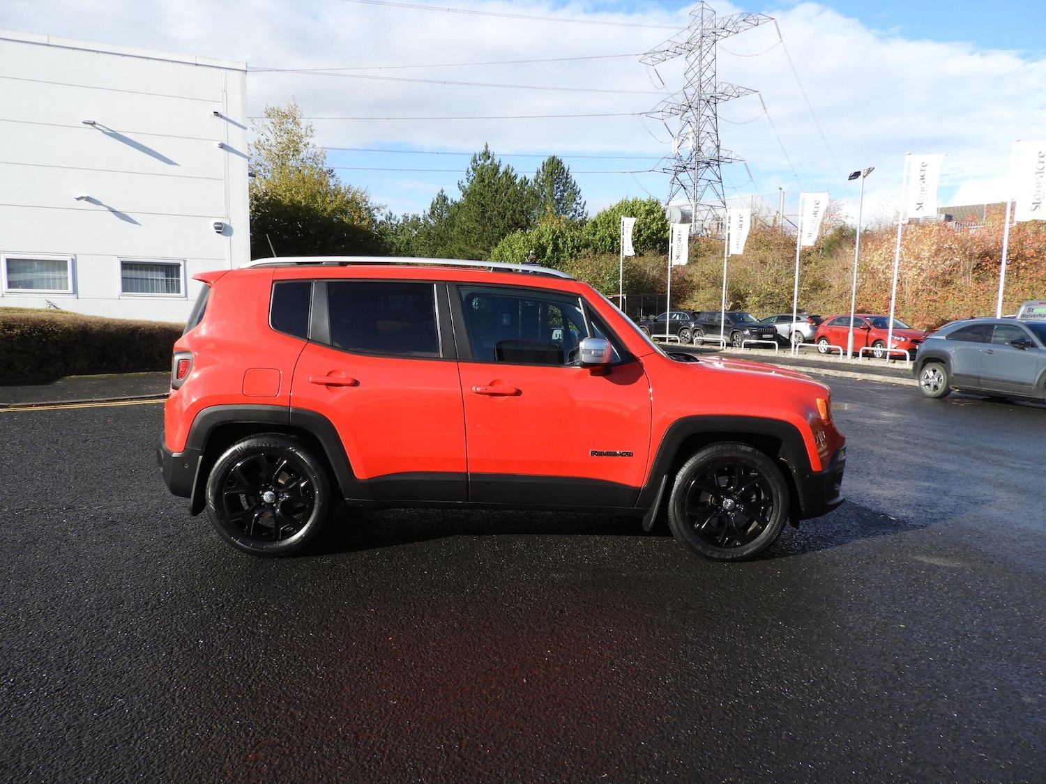 Used Jeep Renegade 2016 for sale - 76440664: Photo 2