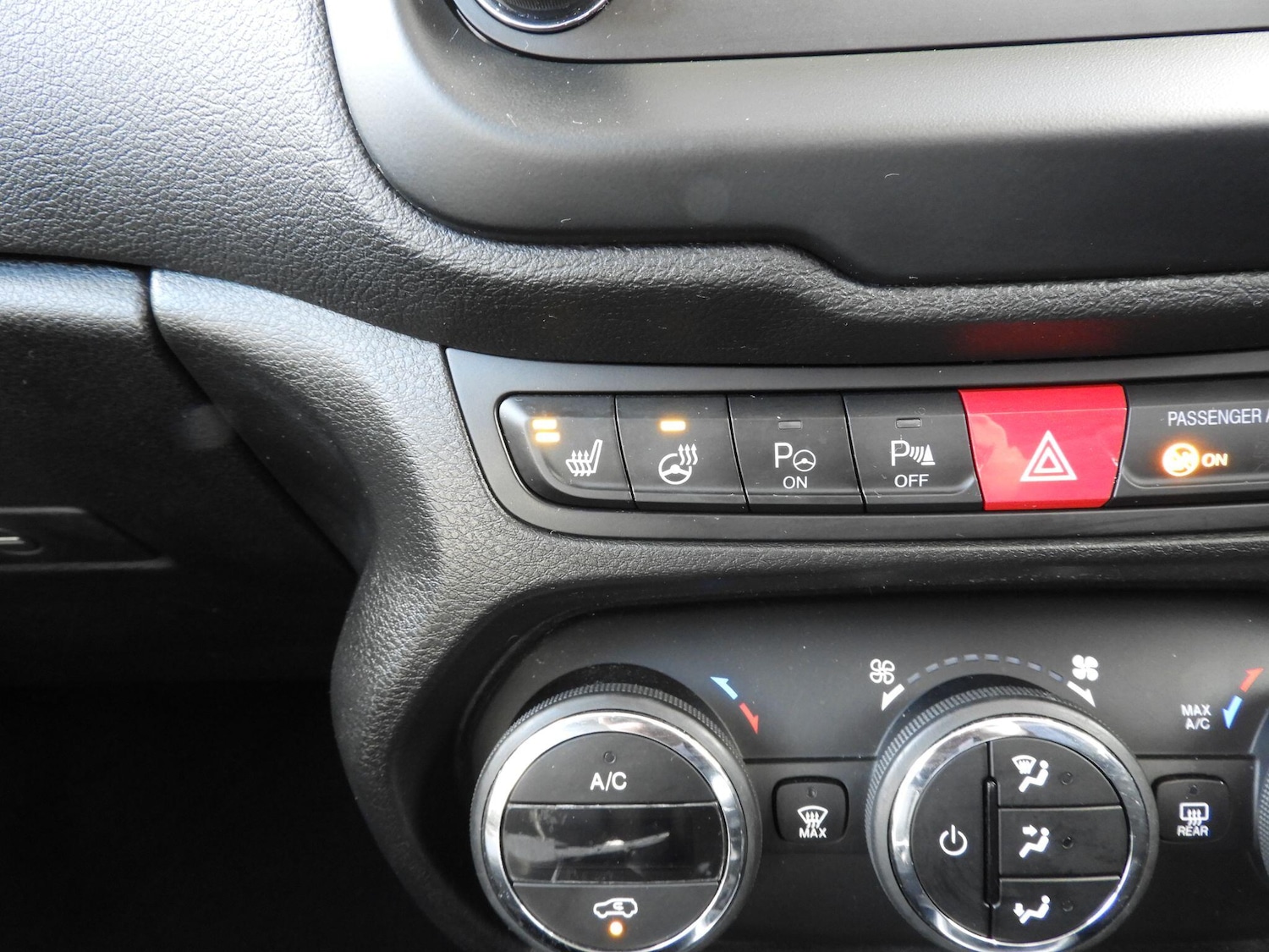 Used Jeep Renegade 2016 for sale - 76440664: Photo 20