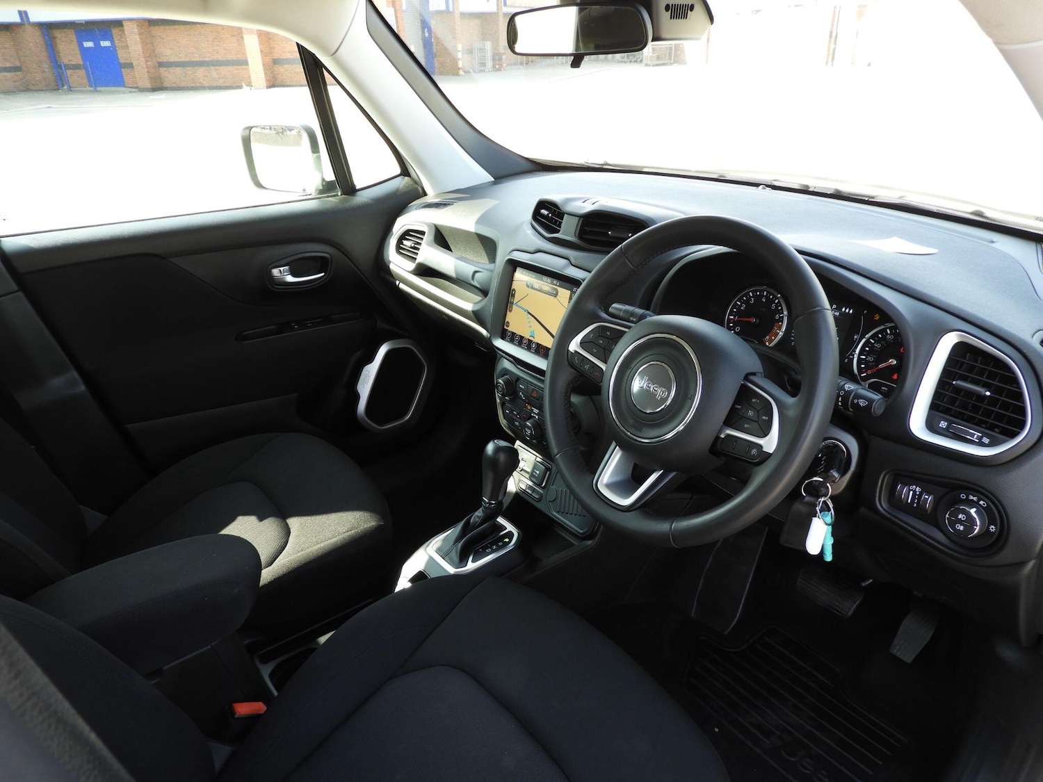 Used Jeep Renegade 2021 for sale - 77131231: Photo 11