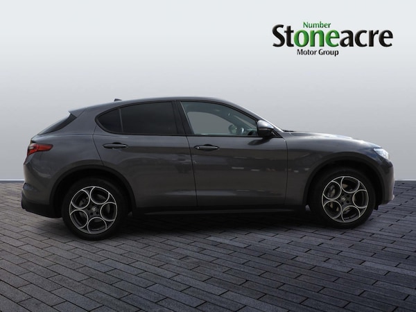 Used Alfa Romeo Stelvio 2022 for sale - 75577941: Photo 2