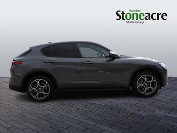 Used Alfa Romeo Stelvio 2022 for sale - 75577941: Photo
