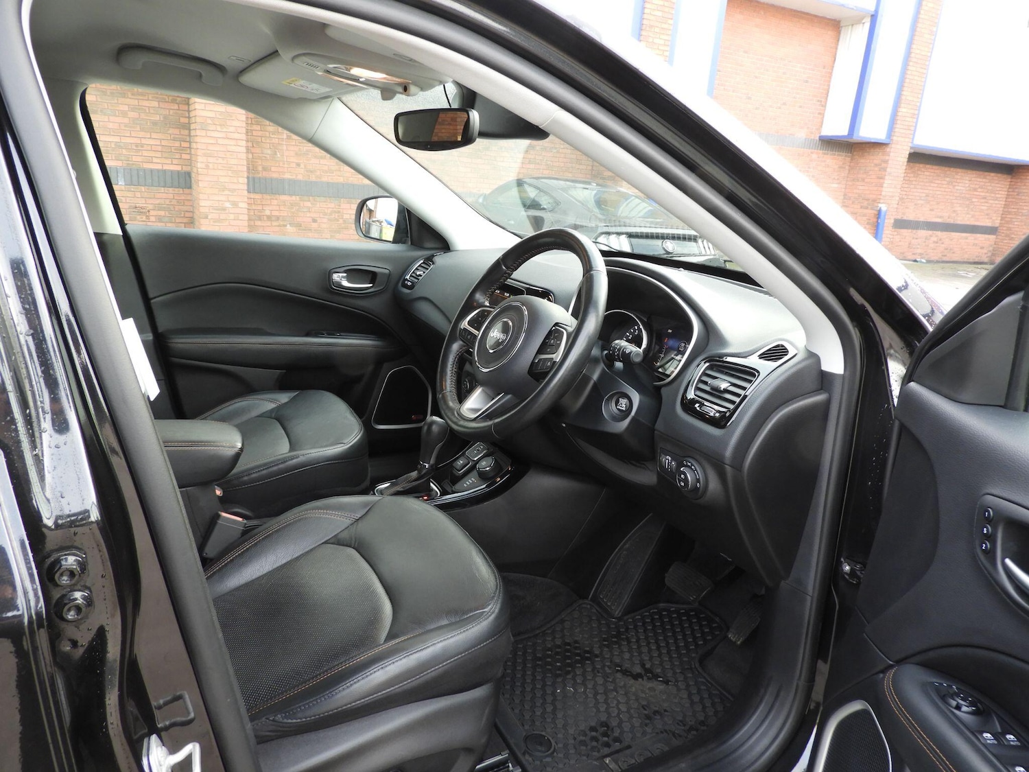 Used Jeep Compass 2020 for sale - 76348855: Photo 11