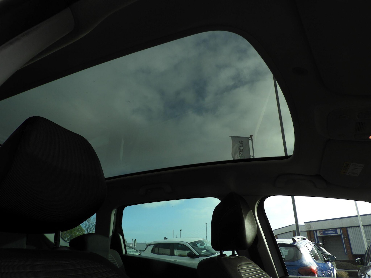 Used Renault Grand Scenic 2019 for sale - 76388146: Photo 23