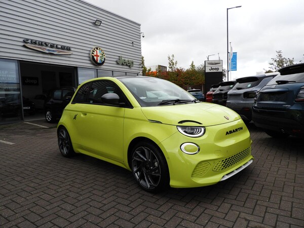 Used Abarth 500 2025 for sale - 76214280: Photo 1