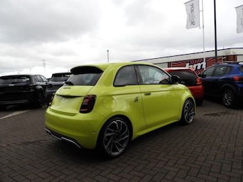 Used Abarth 500 2025 for sale - 76214280: Photo 3