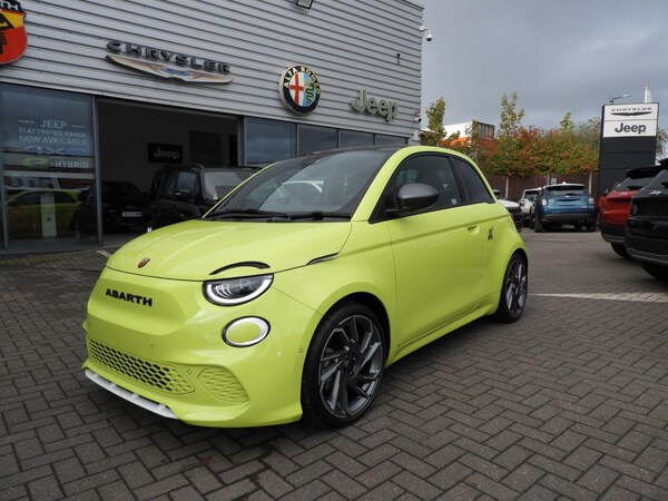 Used Abarth 500 2025 for sale - 76214280: Photo 7