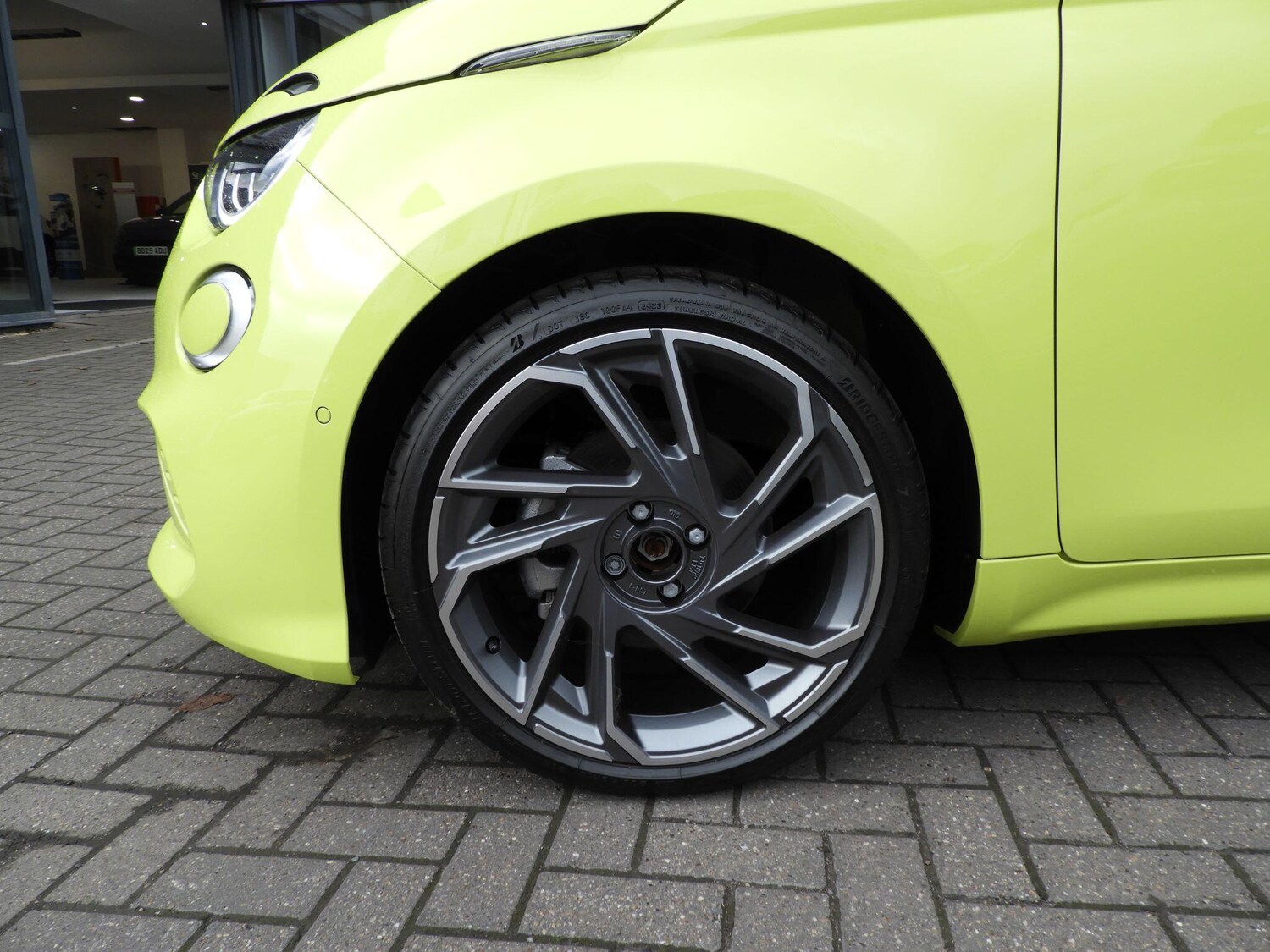 Used Abarth 500 2025 for sale - 76214280: Photo 9