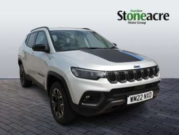 2022 (22) - Trailhawk 240hp At6 Eawd 5-Door