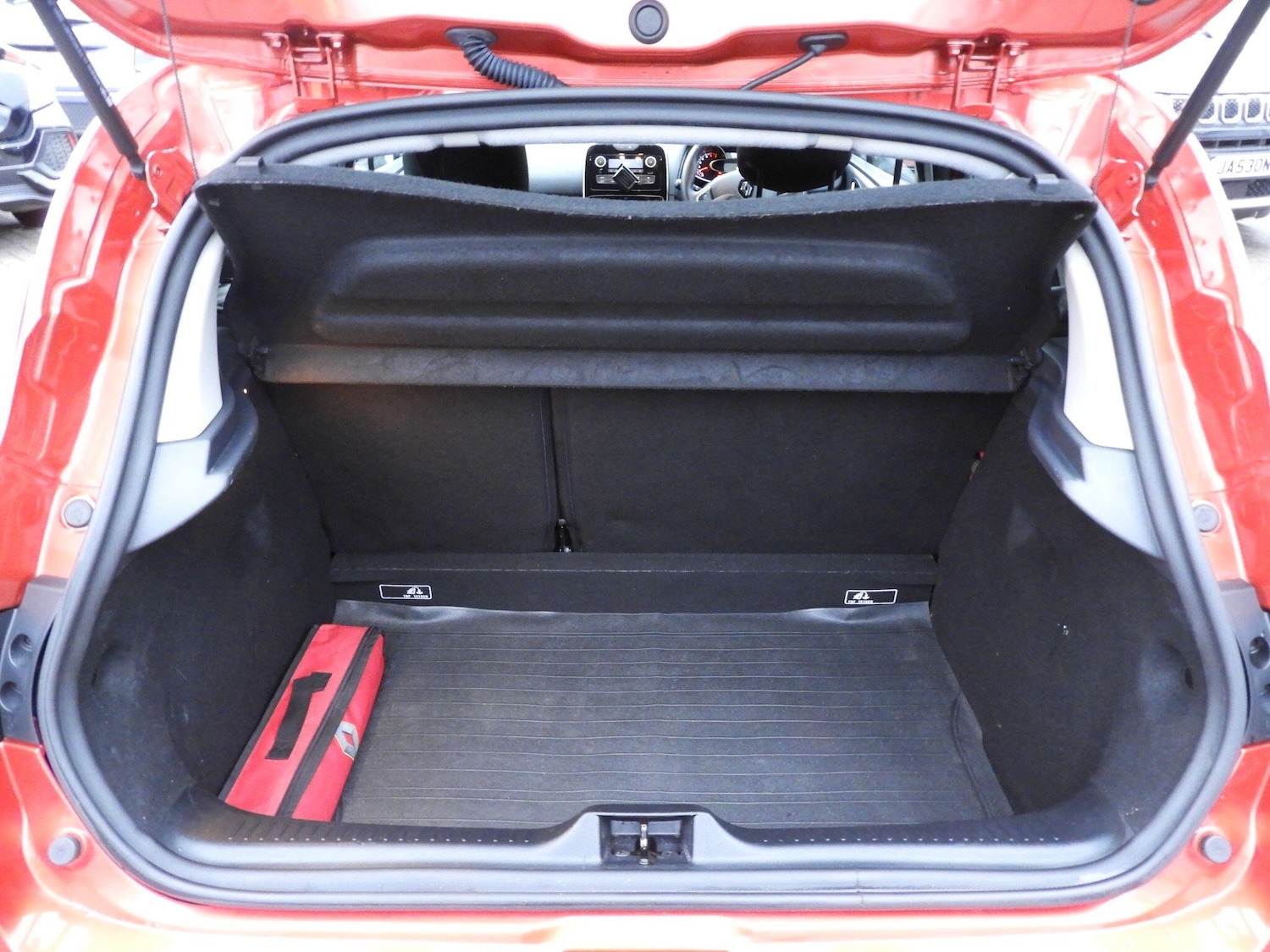 Used Renault Clio for sale - 77683473: Photo 10