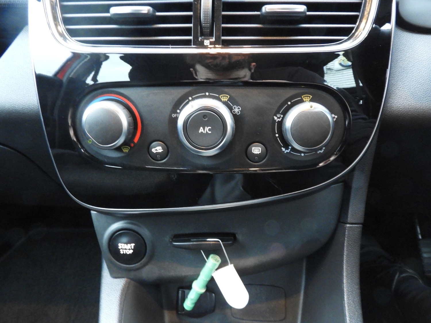Used Renault Clio for sale - 77683473: Photo 17