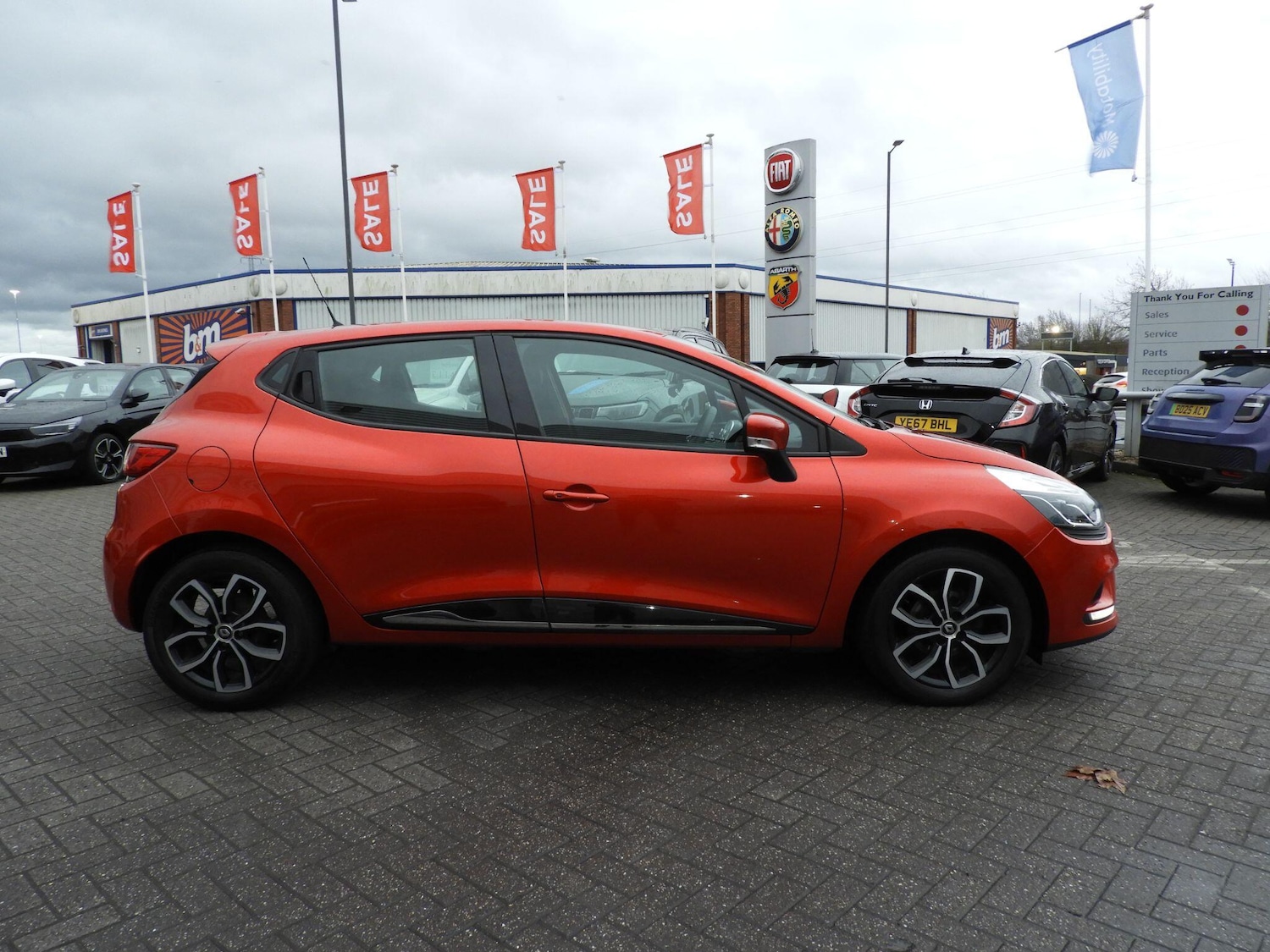 Used Renault Clio for sale - 77683473: Photo 2