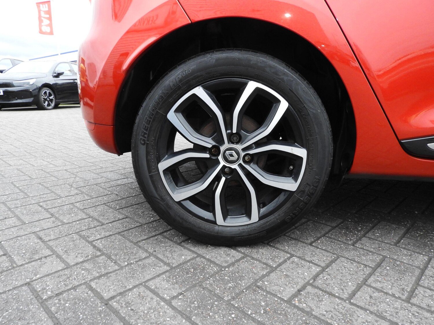 Used Renault Clio for sale - 77683473: Photo 9