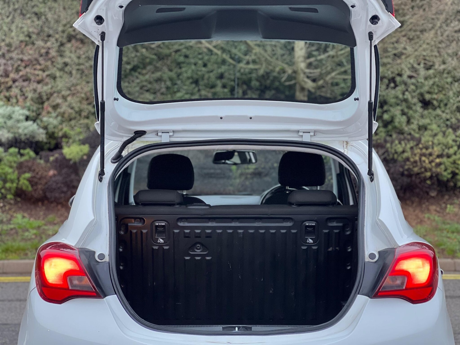 Used Vauxhall Corsa 2016 for sale - 77040271: Photo 15