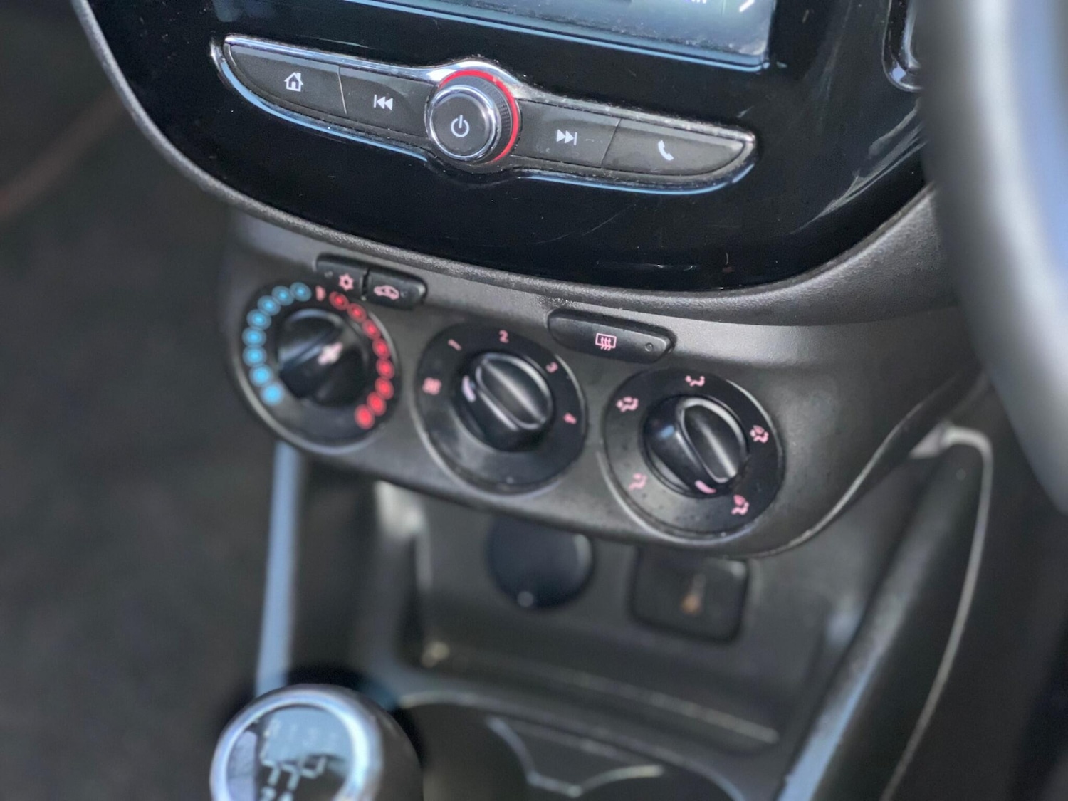 Used Vauxhall Corsa 2016 for sale - 77040271: Photo 25