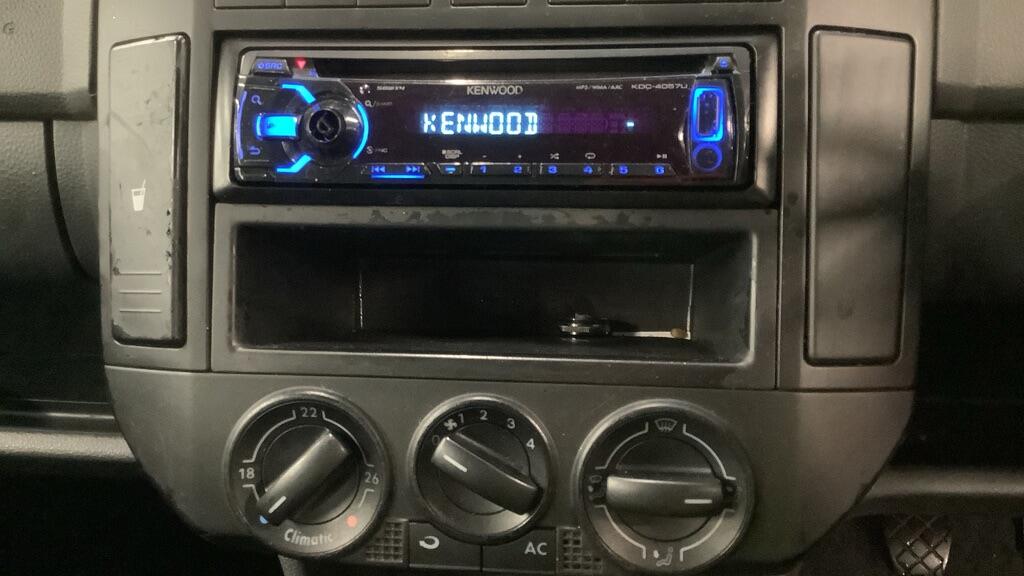 Used Volkswagen Polo 2005 for sale - 77559488: Photo 5