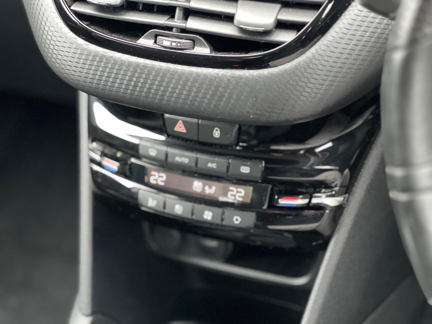 Used Peugeot 208 2019 for sale - 77524002: Photo 29