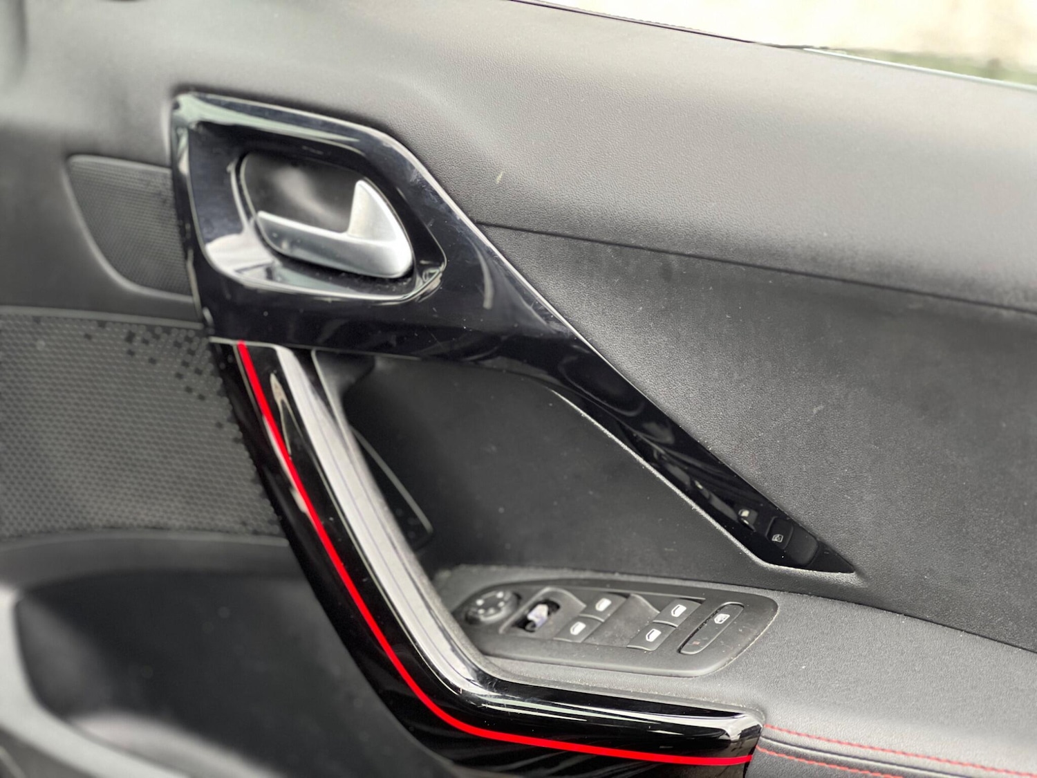 Used Peugeot 208 2019 for sale - 77524002: Photo 38