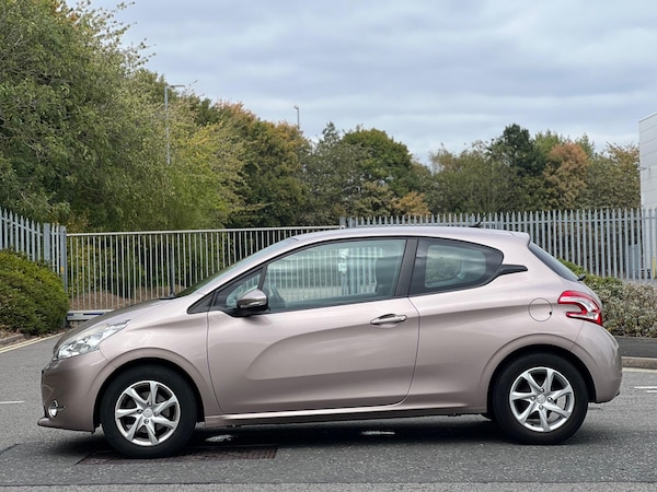 Used Peugeot 208 2013 for sale - 75519318: Photo 13
