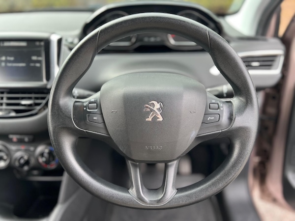 Used Peugeot 208 2013 for sale - 75519318: Photo 5