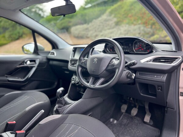 Used Peugeot 208 2013 for sale - 75519318: Photo 6