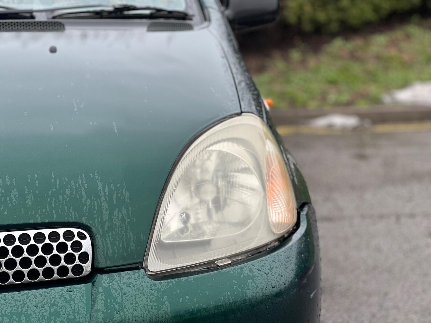 Used Toyota Yaris 2002 for sale - 77215018: Photo 27