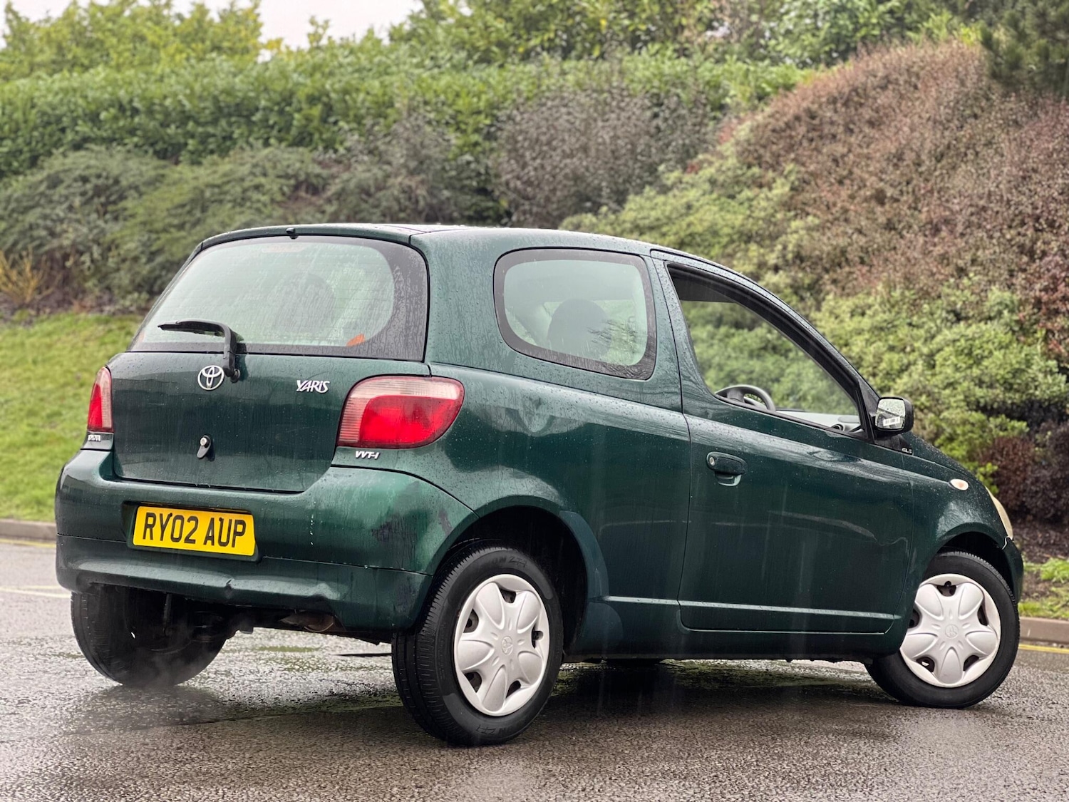 Used Toyota Yaris 2002 for sale - 77215018: Photo 9