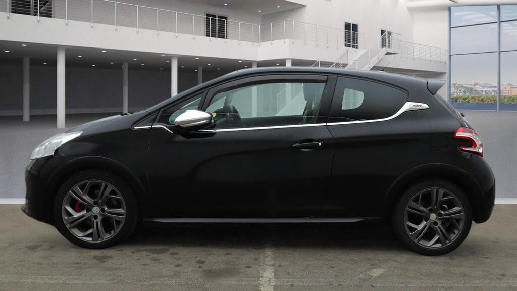 Used Peugeot 208 2013 for sale - 77395796: Photo 10