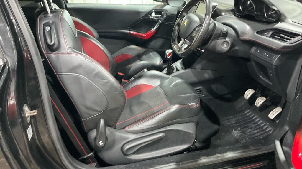 Used Peugeot 208 2013 for sale - 77395796: Photo 3