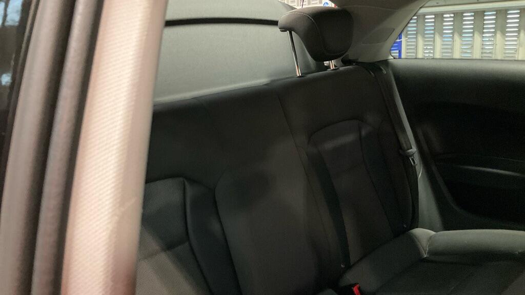 Used Audi A1 for sale - 76440599: Photo 8