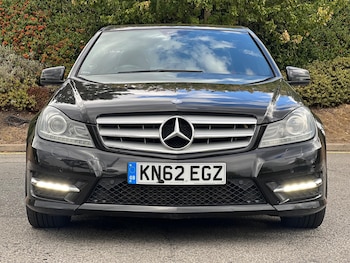 Used Mercedes-Benz C-Class 2012 for sale - 75729126: Photo