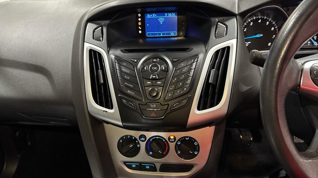 Used Ford Focus 2011 for sale - 76913430: Photo 11