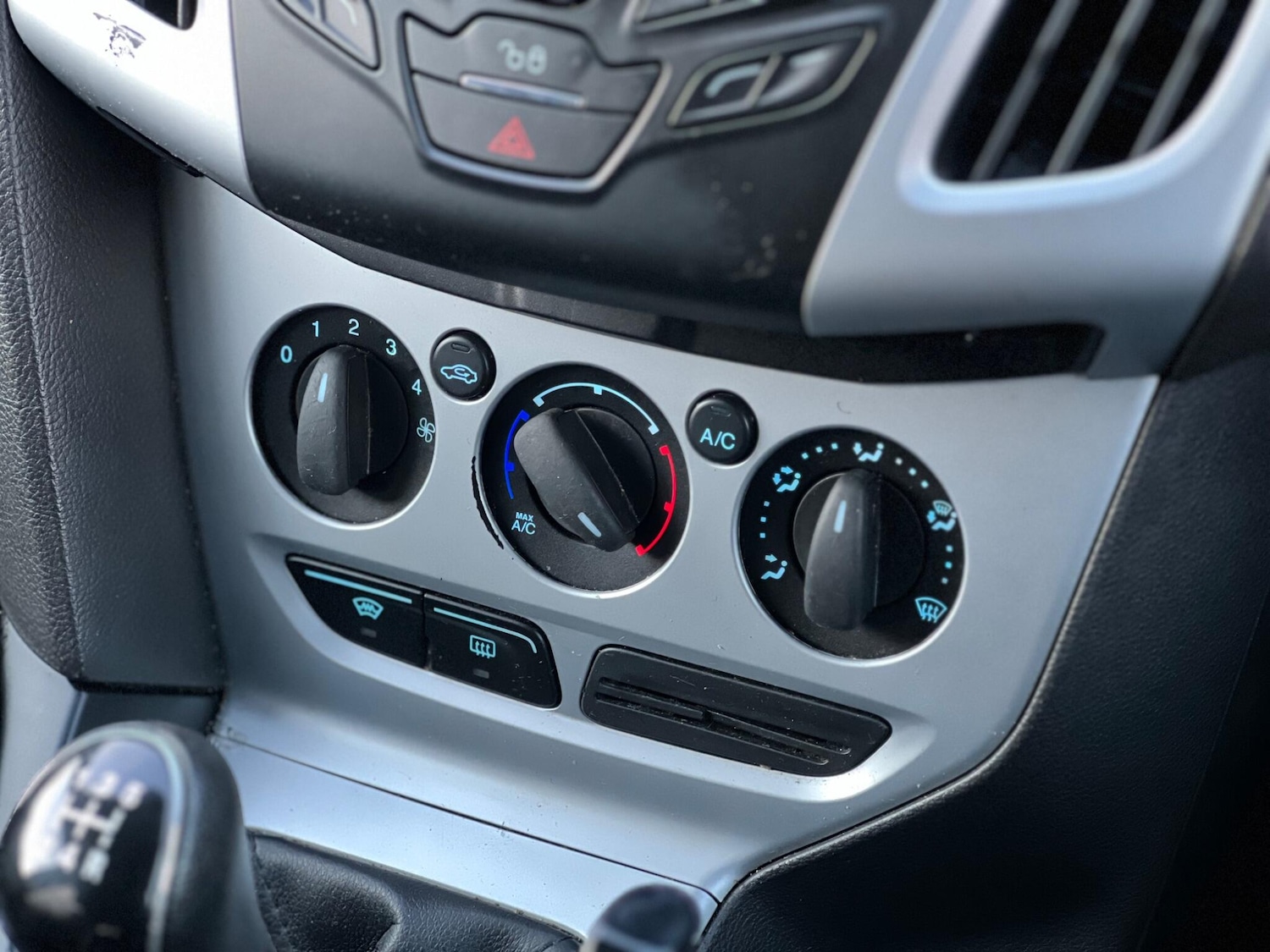 Used Ford Focus 2011 for sale - 76913430: Photo 30