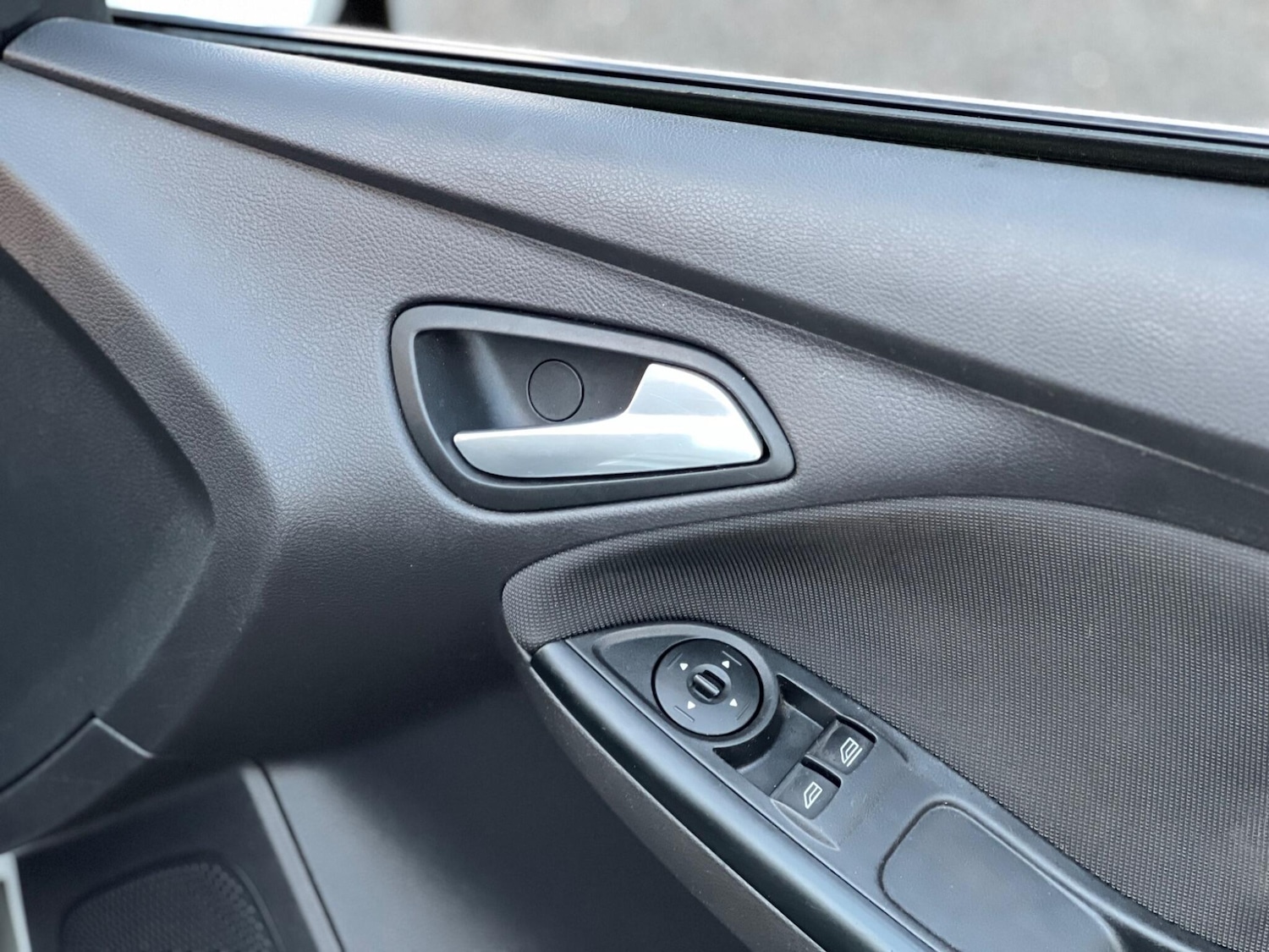 Used Ford Focus 2011 for sale - 76913430: Photo 39