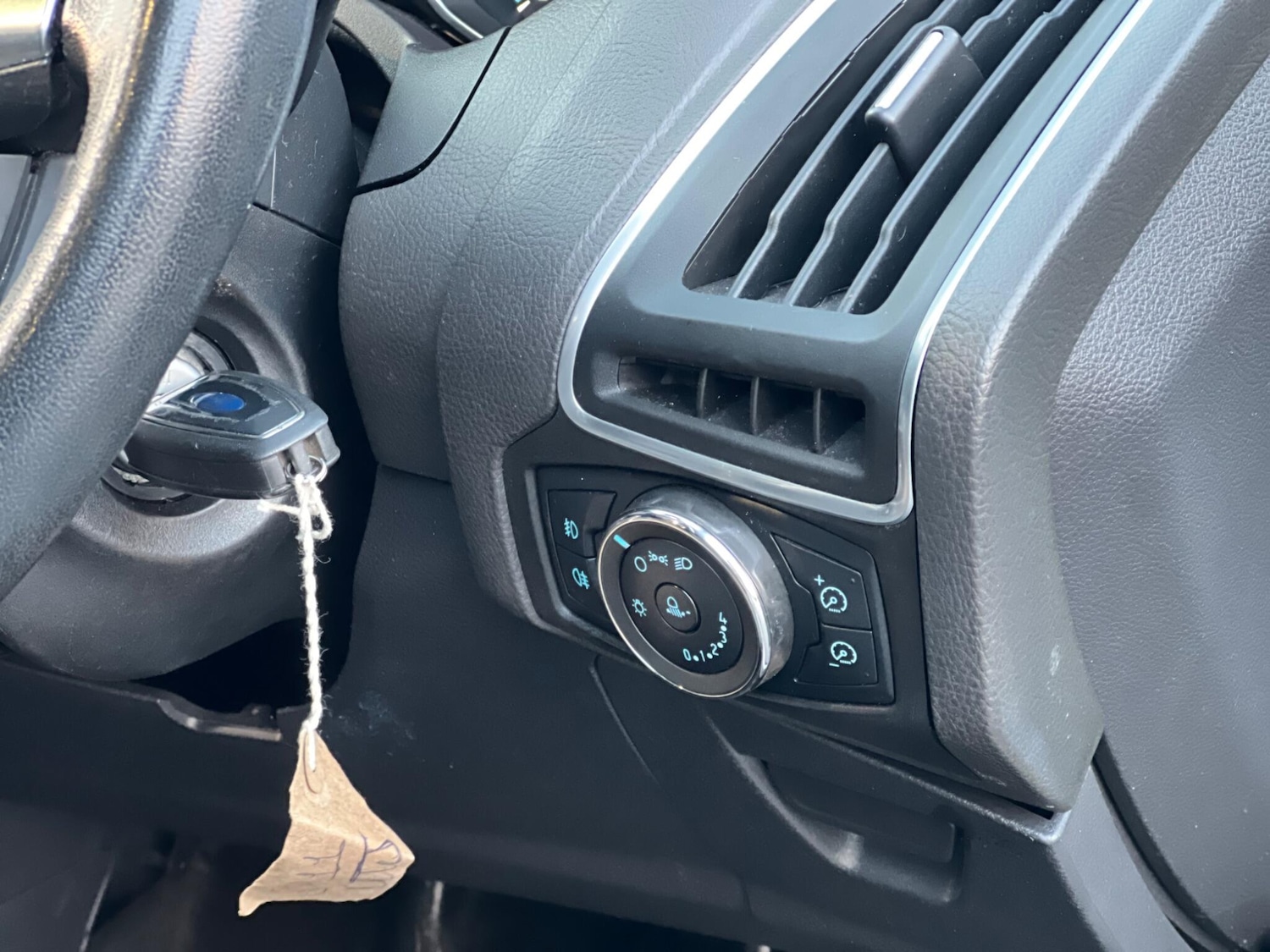 Used Ford Focus 2011 for sale - 76913430: Photo 40