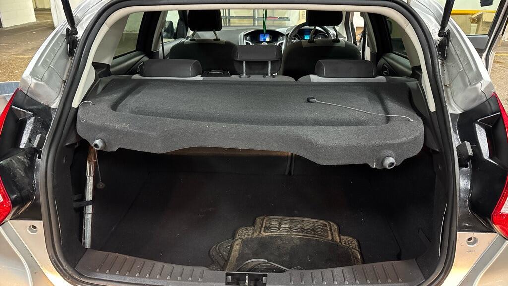 Used Ford Focus 2011 for sale - 76913430: Photo 7