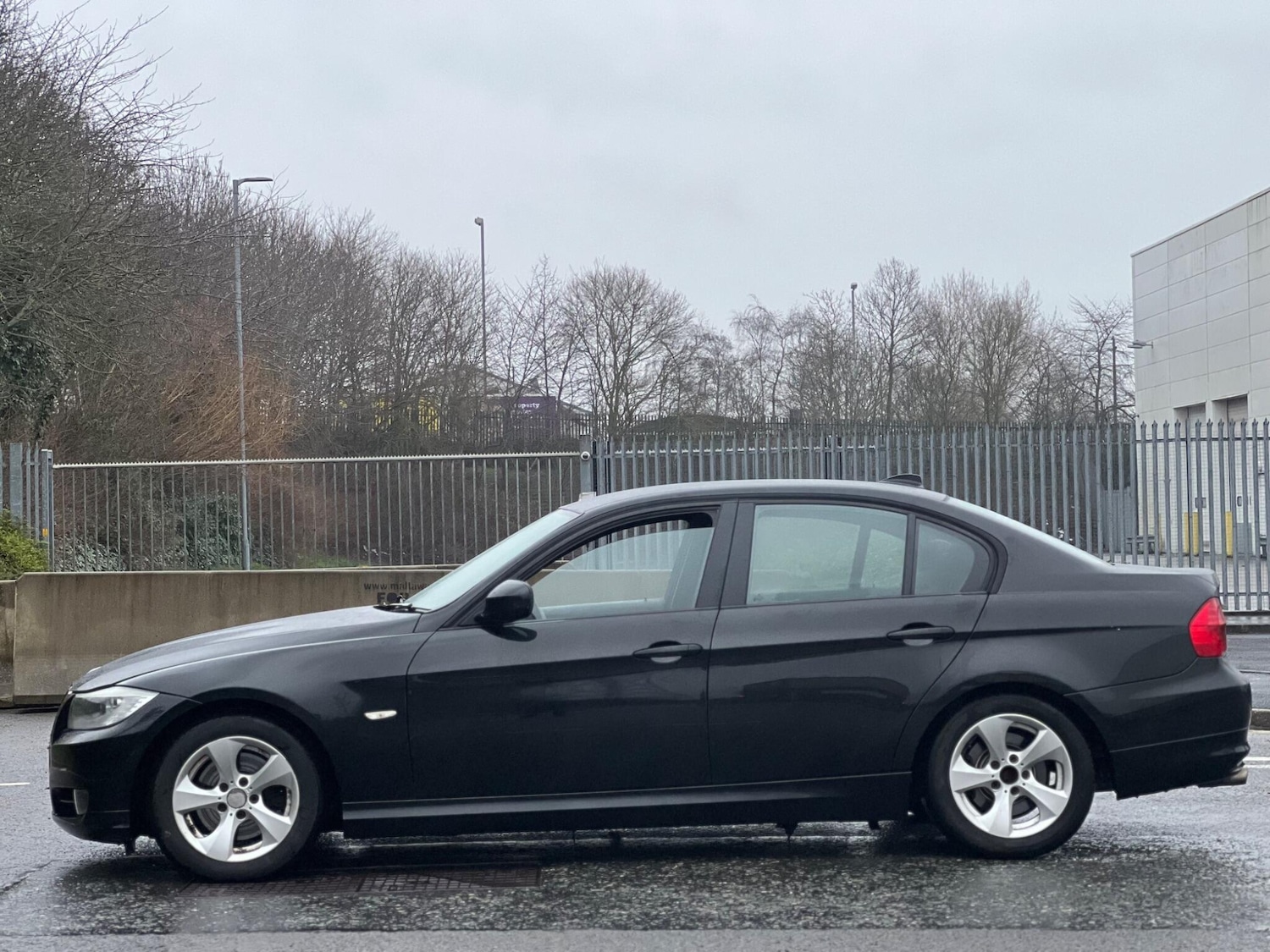 Used BMW 3 Series 2010 for sale - 77440449: Photo 14