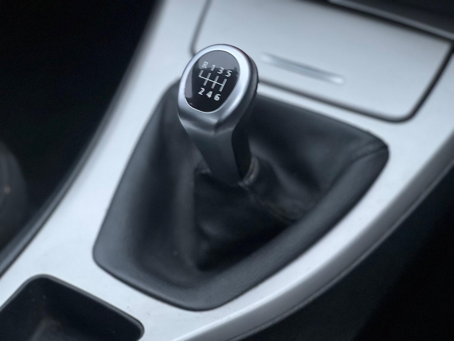 Used BMW 3 Series 2010 for sale - 77440449: Photo 30